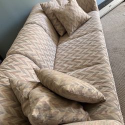 Free Putout Couch