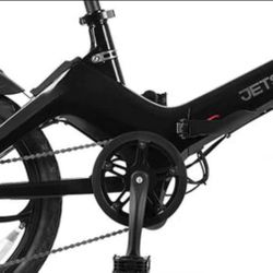 JJ8-BLK
Jetson J8 Up To 30 Mile Range 15.5 MPH 20" Tires 350W Foldable Electric Bike New