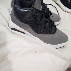 Jordan Like New Size 7 $60