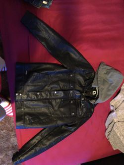 sz M; Leather Jacket By Guess