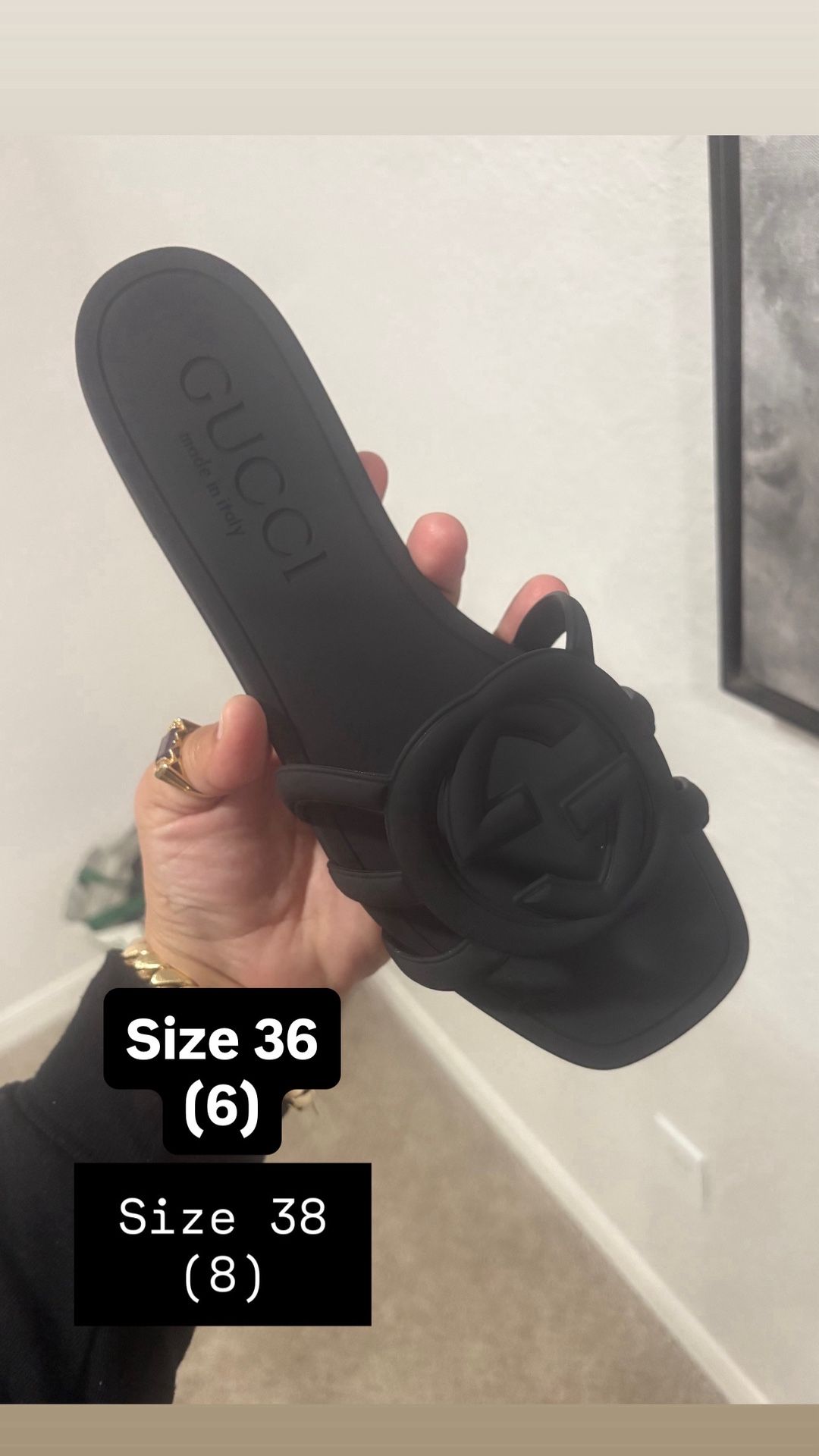 Woman’s Gucci Slides