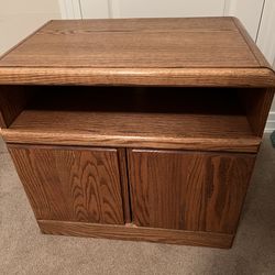 Solid oak tv/audio stand