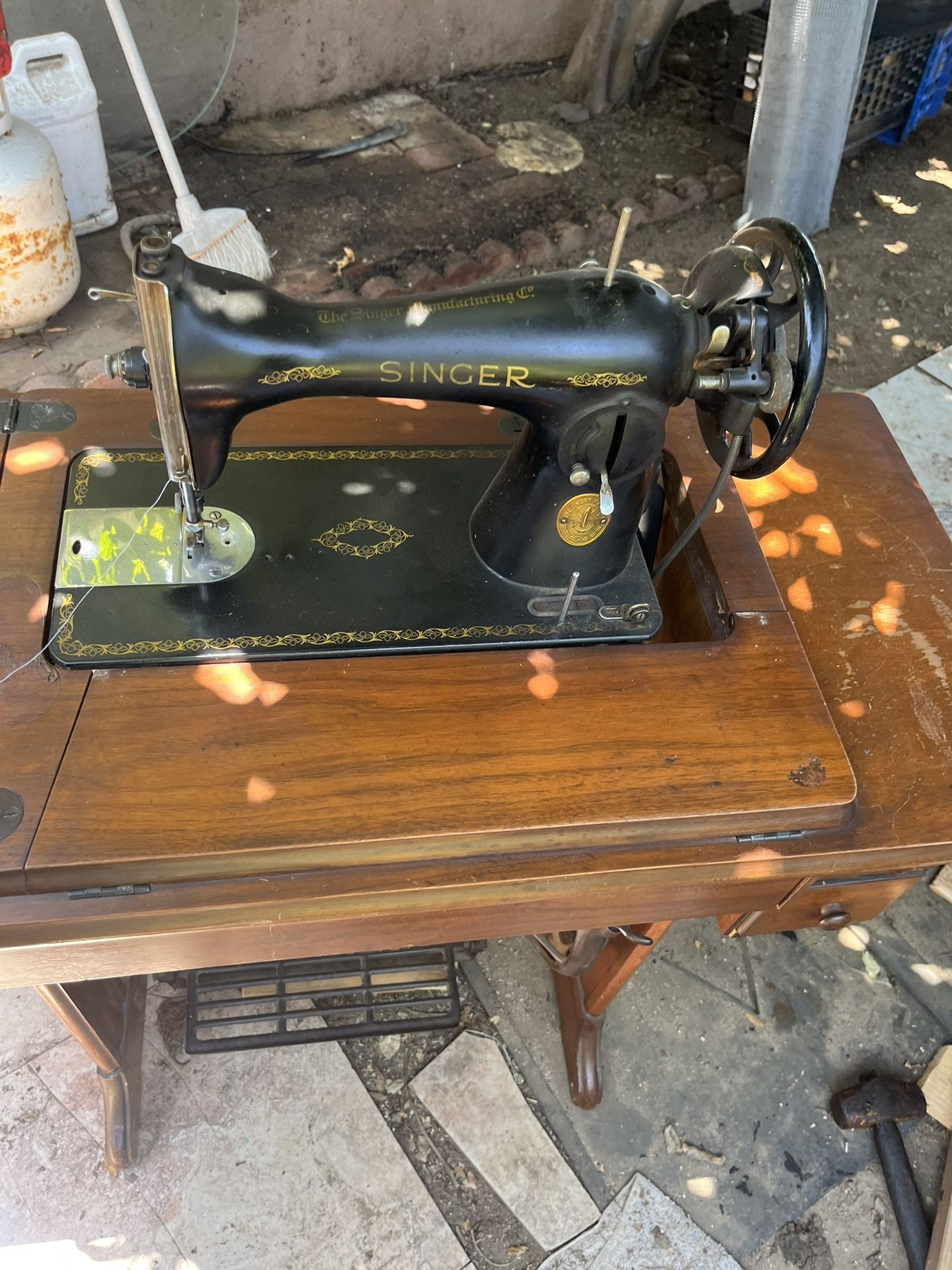 Vintage Singer Sewing Machine