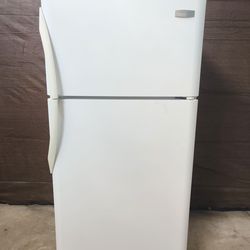 Top freezer fridge 🚚 FREE delivery