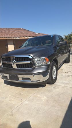 2019 ram 1500 SLT classic crewcab 106k miles clean title