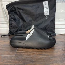 Yeezy Slide YS-01 Black 