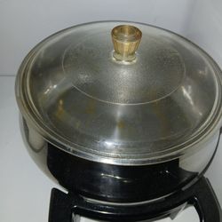 Fondue pot or electric rice cooker, vintage