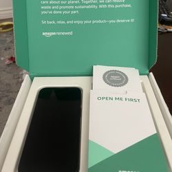 Apple IPhone 13, 128GB, Midnight - Unlocked (Renewed Premium)