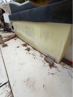 Skip Jack fuel tank 2) Moeller 24 gallon permanent fuel tank