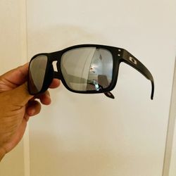 New XL Holbrook
