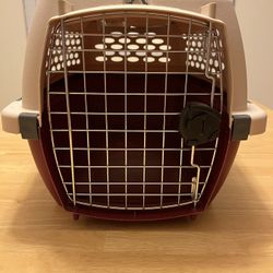Petmate Kennel Cab,  Pet carrier.