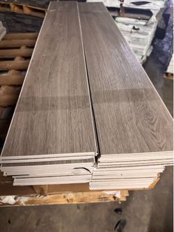 Coastal Greige Click-Lock Vinyl Plank Flooring — 234 sq ft — $1.25/sq ft