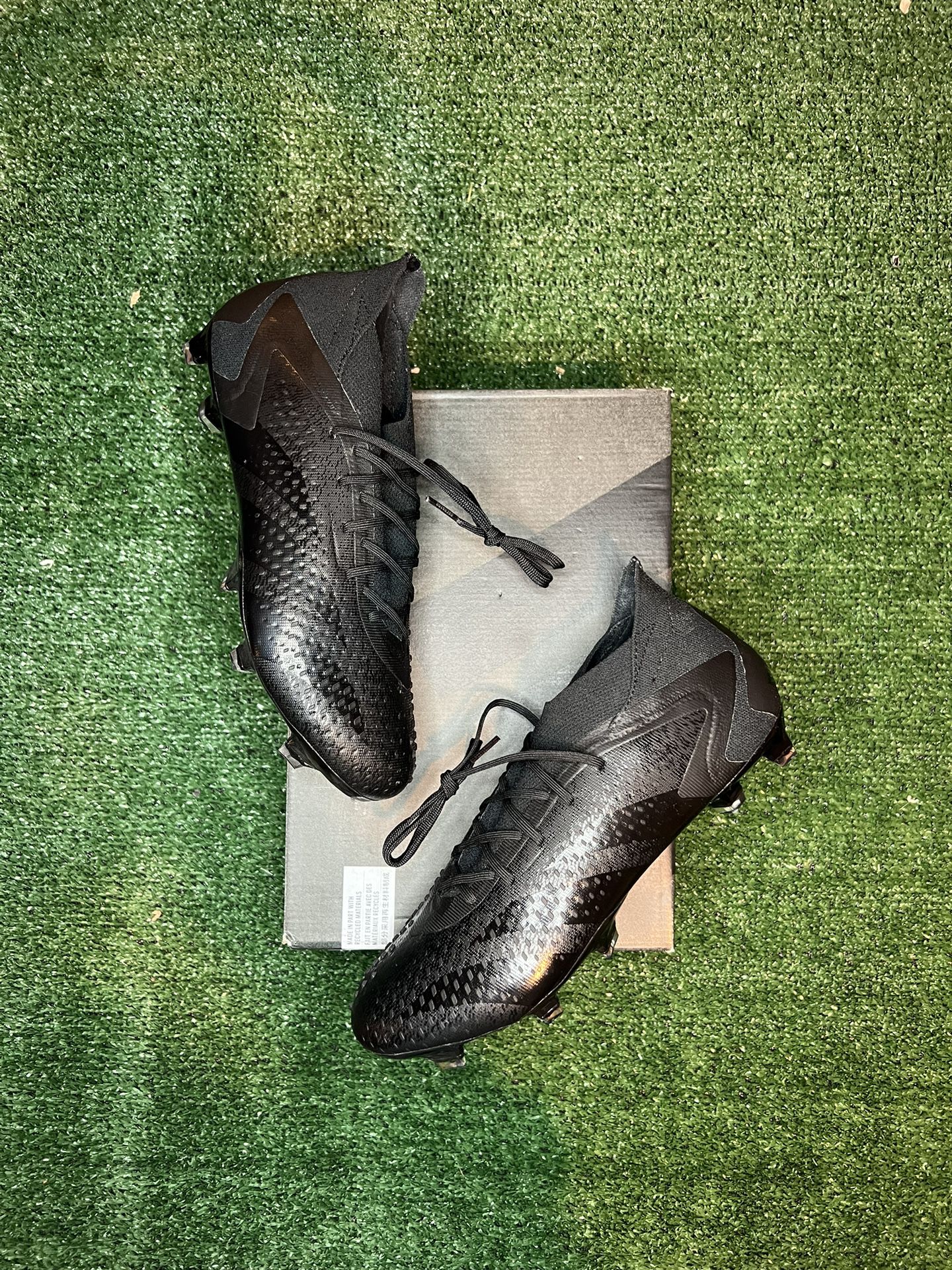 NEW Adidas Predator Accuracy 1 Men’s Black Soccer Cleats Size 8, 8.5 & 13 GW4571