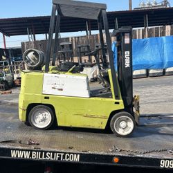 Clark Lift $2500