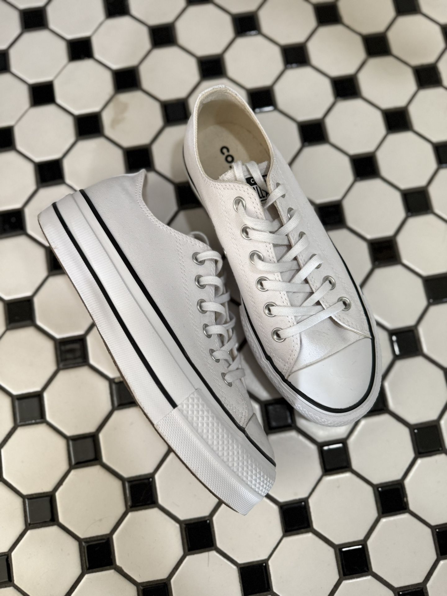 Converse Platform Size 8 Wide Women’s