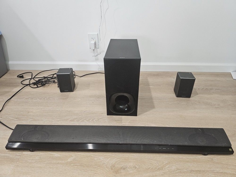 Sony HT-NT5 Surround Sounds