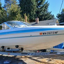 Glastron 1985 Speed Boat