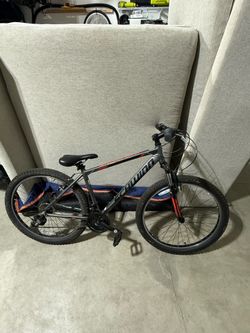 Schwinn Midway Mountain Bike - Medium Frame - Great Condition