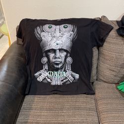 Size,2XL, MAYA Large, Print T-Shirt In Excellent Condition.