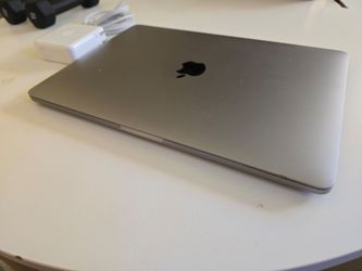 2022 MacBook Pro A2338,M2 ,16Gb,512Gb,13” LCD, AC Charger, Good Condition,Space Grey Color,Office 2022,Tahoe MAC OS for Big Sale