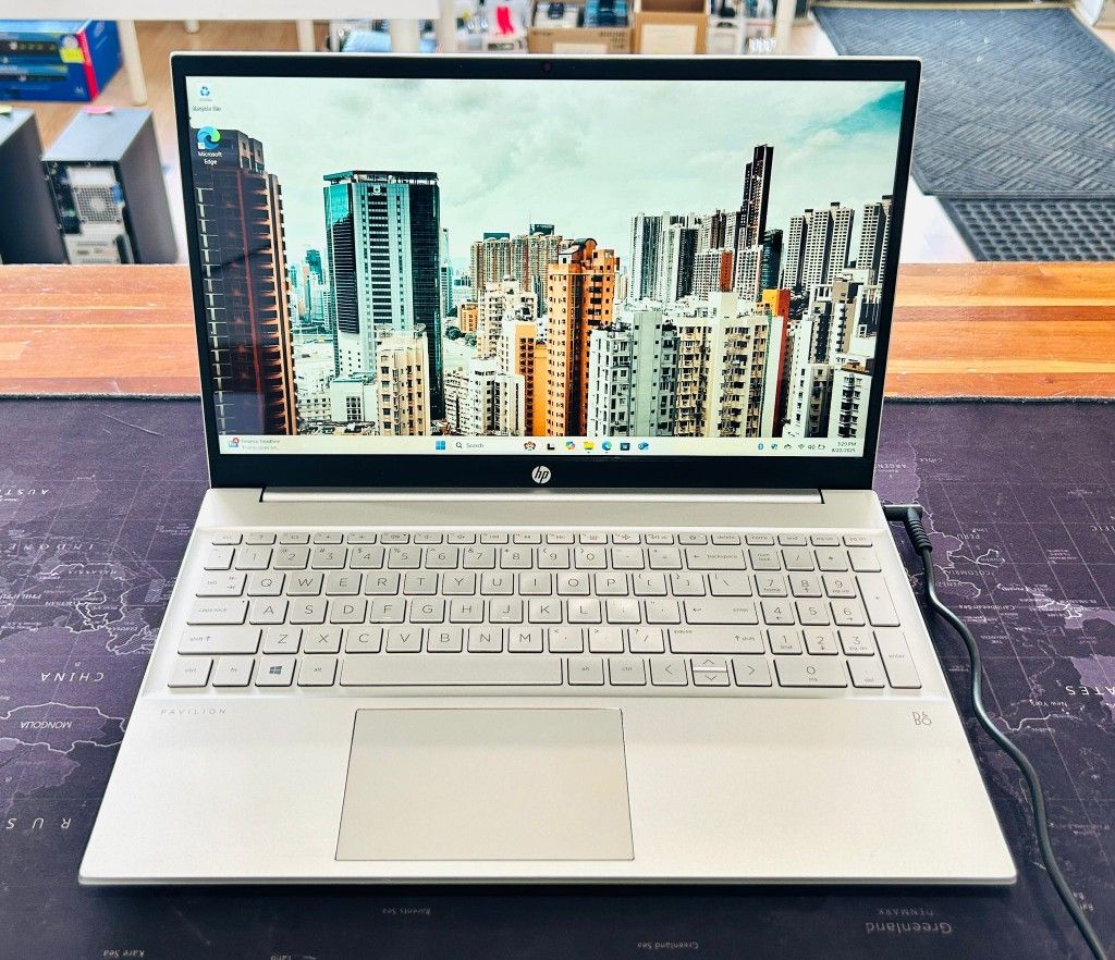 HP Pavilion 2021 Core i5-1135G7 2.40Gh 16GB RAM 256GB SSD Windows 11