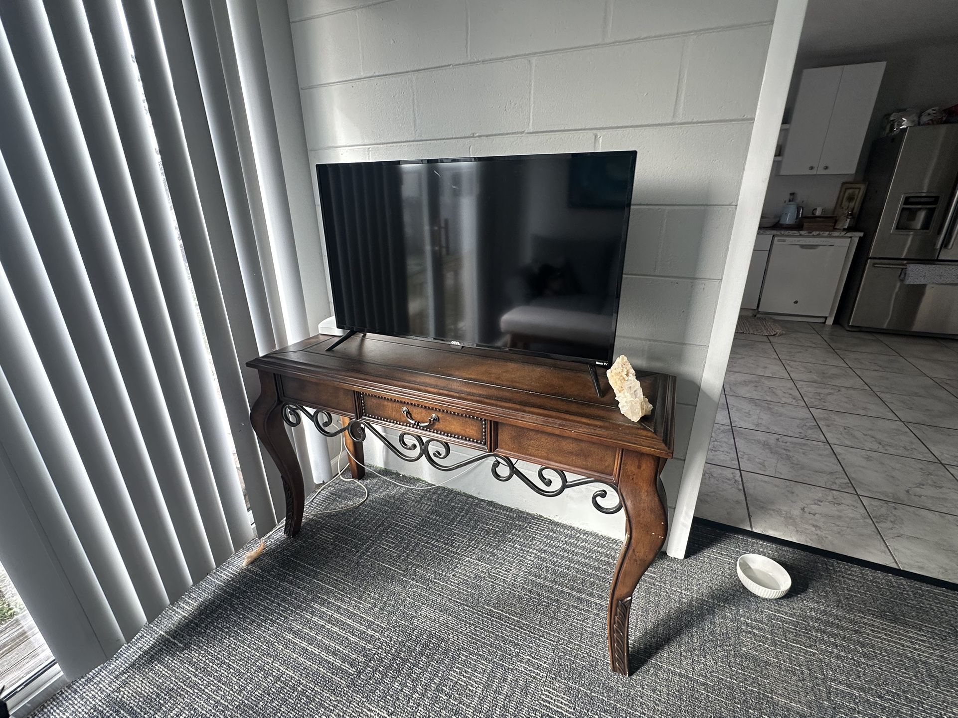 Tv Stand / Desk