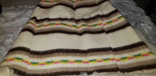 Poncho  Like New Warm   Clean 