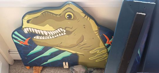 Toddler Dino's bed