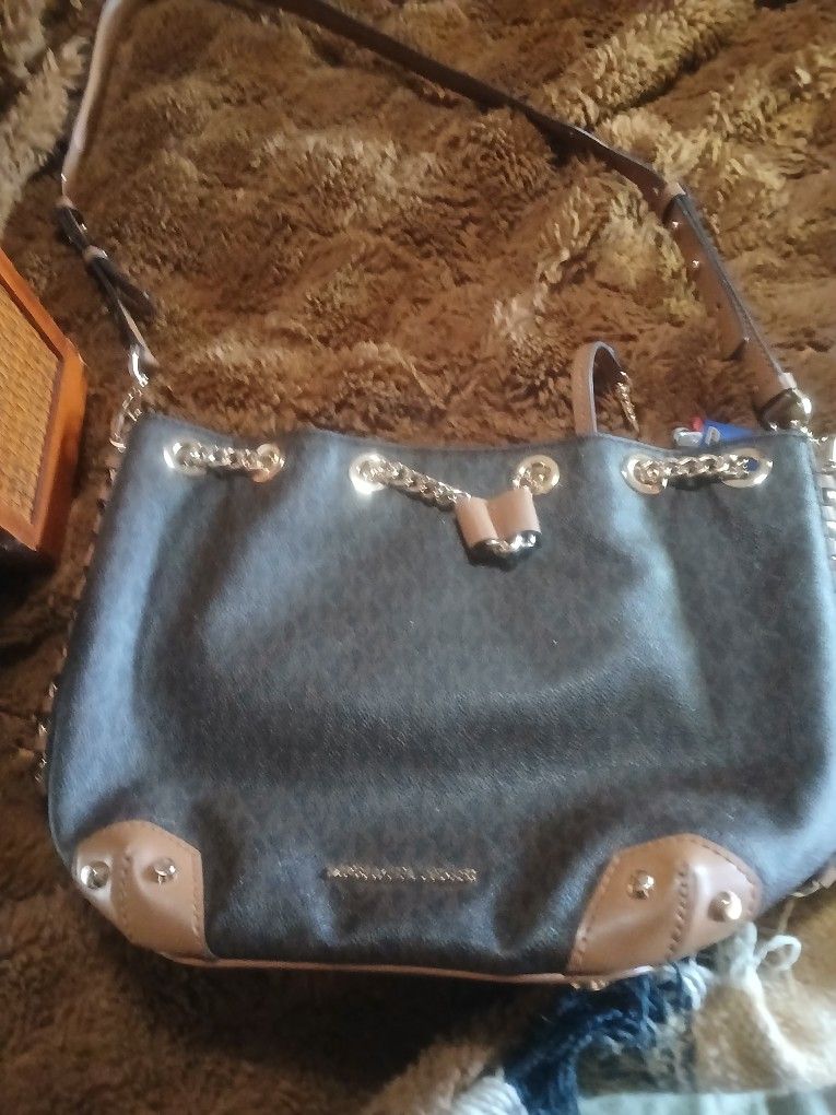 Michael Kors Authentic Purse Used 1 Time