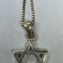 SILVER .925 BEAUTIFUL STAR OF DAVID PENDANT WITH CHAIN 