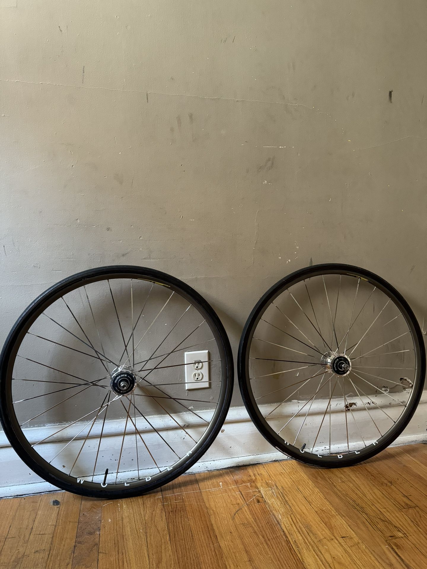 Track Wolber Wheelset Look Into Description