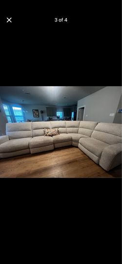 Zero Gravity Reclining Couch