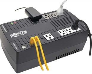 Tripp Lite AVR550U Uninterruptible Power Supply (UPS) With Battery Backup & Surge Protection. Tested.