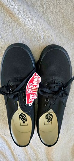 🔥🔥NWT Vans Black/Black Authentic (Men’s 10.5) Back 2 School