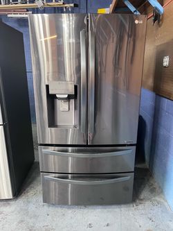 LG black stainless steeel 4 door refrigerator