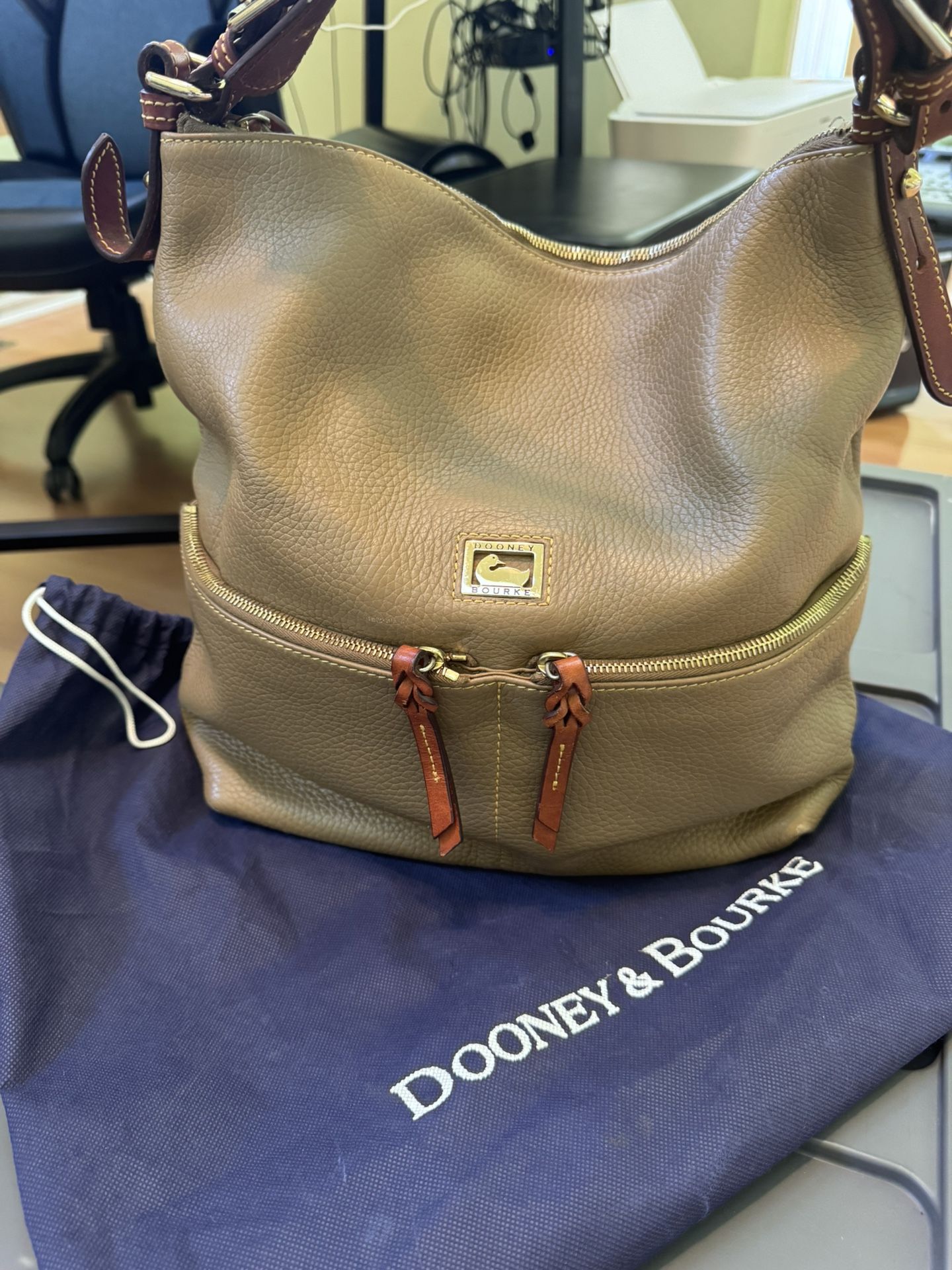 Dooney & Bourke Taupe Leather Hobo Bag – Classic & Stylish