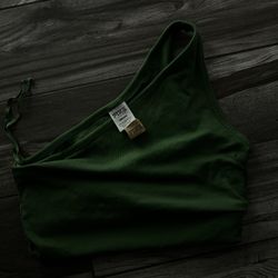 Women’s Clothes 