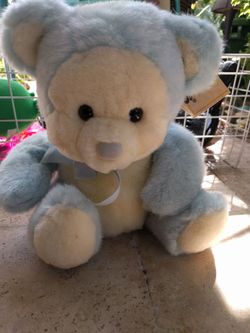 9" New Russ teddy with rattle inside