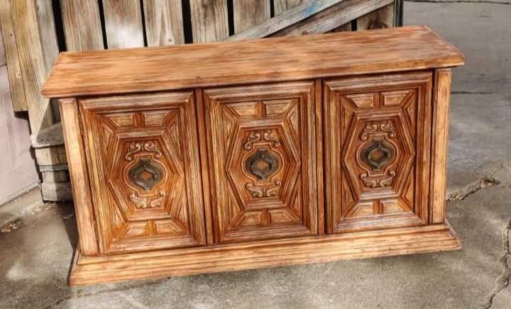 50s Or 60s Vintage Entertainment Cabinet Solid Wood $165