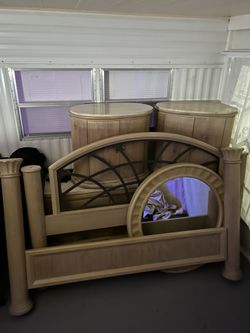 Thomasville California King Bedroom Set