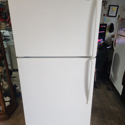 whirlpool Refrigerator 66x30x30 