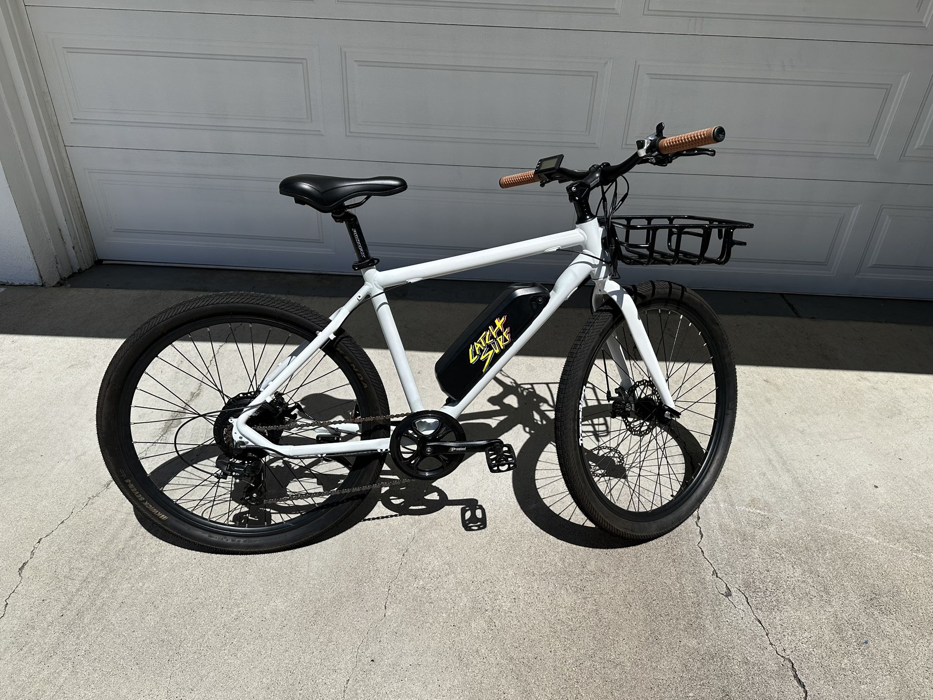 E-Bike - White