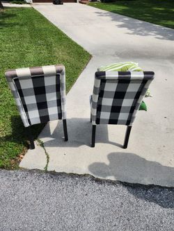 Too, very nice, clean chairs.