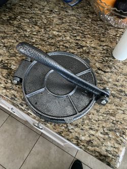 tortilla press