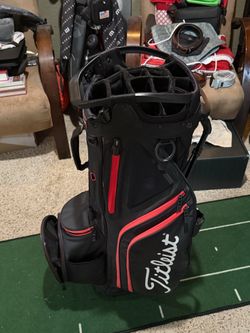 Titleist 2021 Hybrid 14 Golf Bag