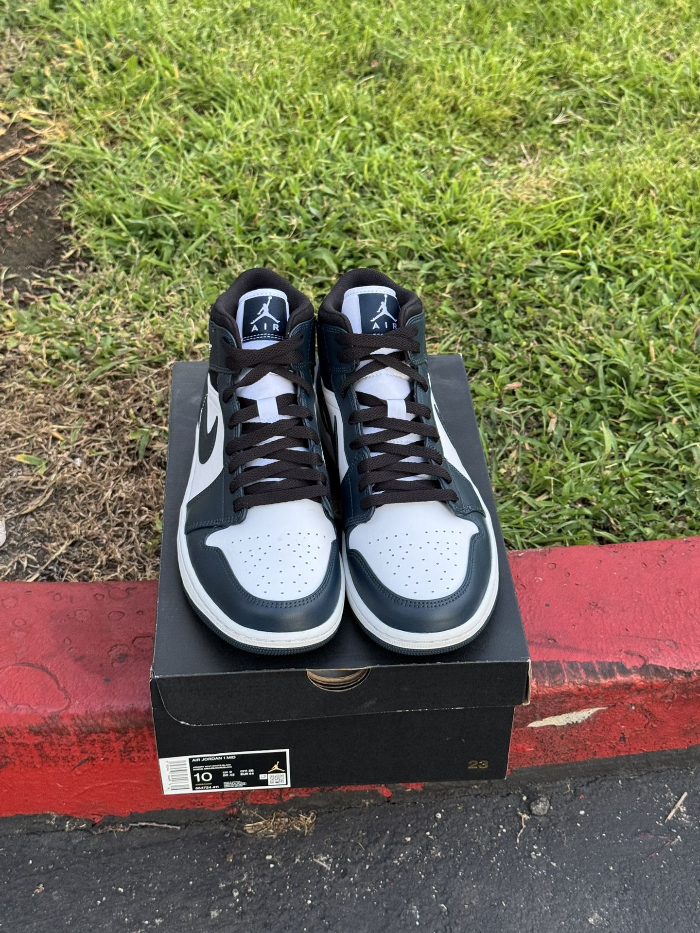 Air Jordan 1 Mid