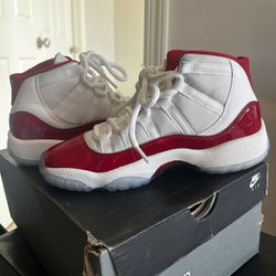 Air Jordan 11 Retro Size 4