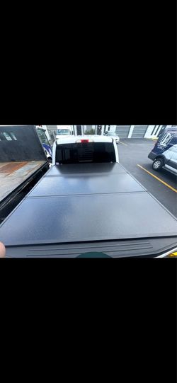 5.5FT Low Profile Hard Tri-Fold Pickup Bed Cover for Ford F150 2015-2026