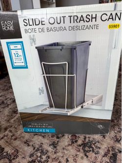 Slide out trash can