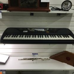 Yamaha Keyboard 